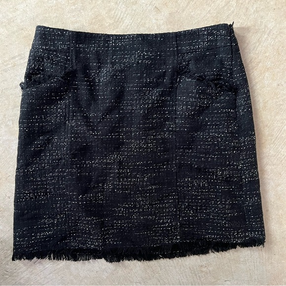 Loft Black Zip-Up Tweed Shift Skirt - Picture 2 of 9